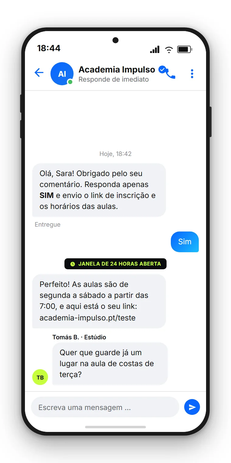 Exemplo da SendSeven: a mensagem automática do Facebook pede uma resposta curta e depois chegam o link e a passagem para uma pessoa da equipa