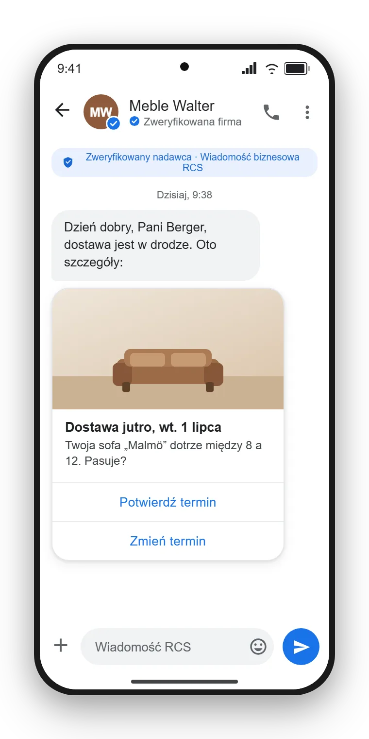 RCS Business Messaging w Google Messages: zweryfikowany nadawca z logo i znacznikiem wysyła Rich Card ze zdjęciem produktu i przyciskami odpowiedzi. Przykład poglądowy, utworzony w SendSeven.